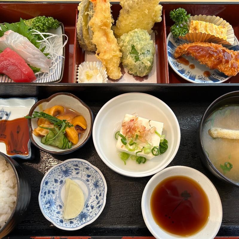 虹乃丘ランチ(虹乃丘 （お食事処 和食 炭火焼 虹の丘）)