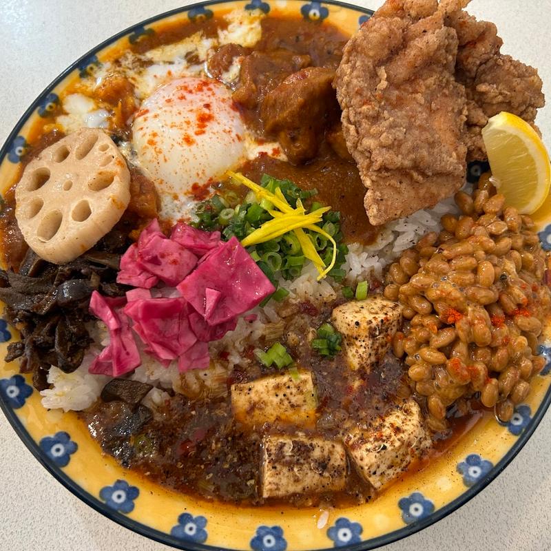 2種盛り、スパイス納豆(カリーハウス マシャーーラ)