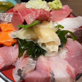 得盛り丼(漁師寿司食堂 どと〜ん と 日本海)