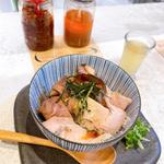 肉まぶしごはん(熱田味噌拉麺ぶりゆ)