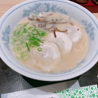 玉龍ラーメン(屋台ラーメン玉龍 福岡空港店)