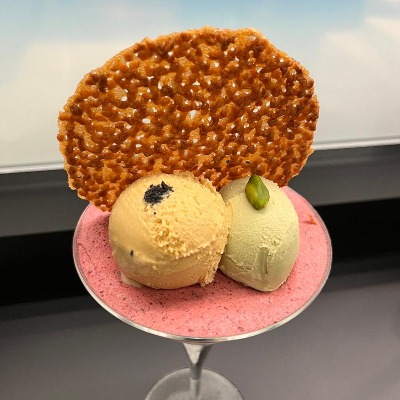 (パフェ佐藤 大丸札幌店・佐藤堂)