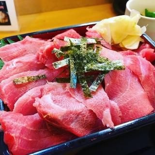 鉄火丼(すし 魚心亭)