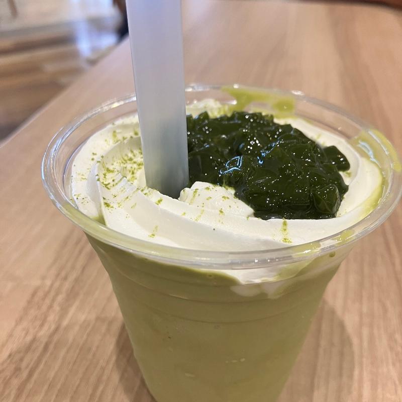 飲む抹茶ソフトクリーム(京都わらび餅あうん)