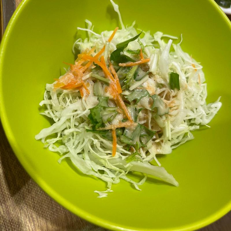 サラダ(ボルガ食堂)