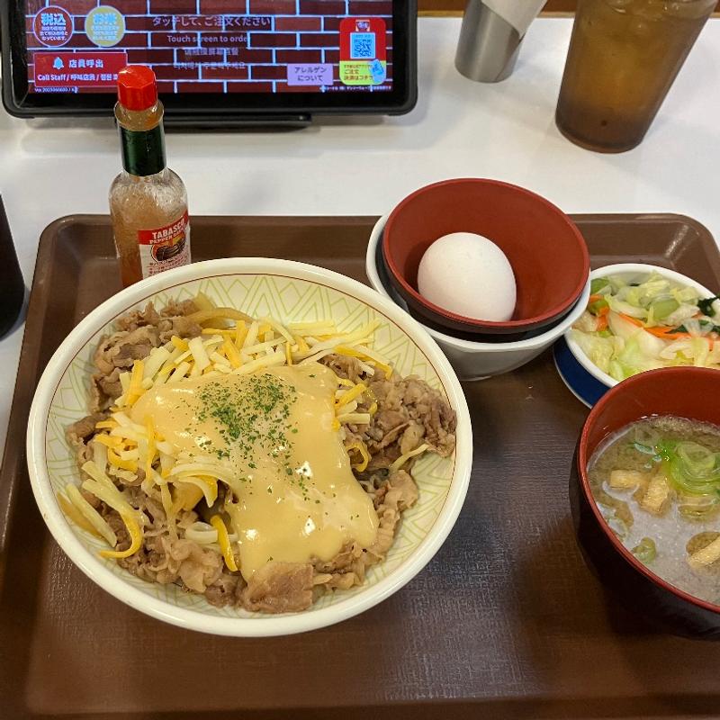 とろ〜り3種のチーズ牛丼（中盛）(すき家 167号志摩鵜方店 )