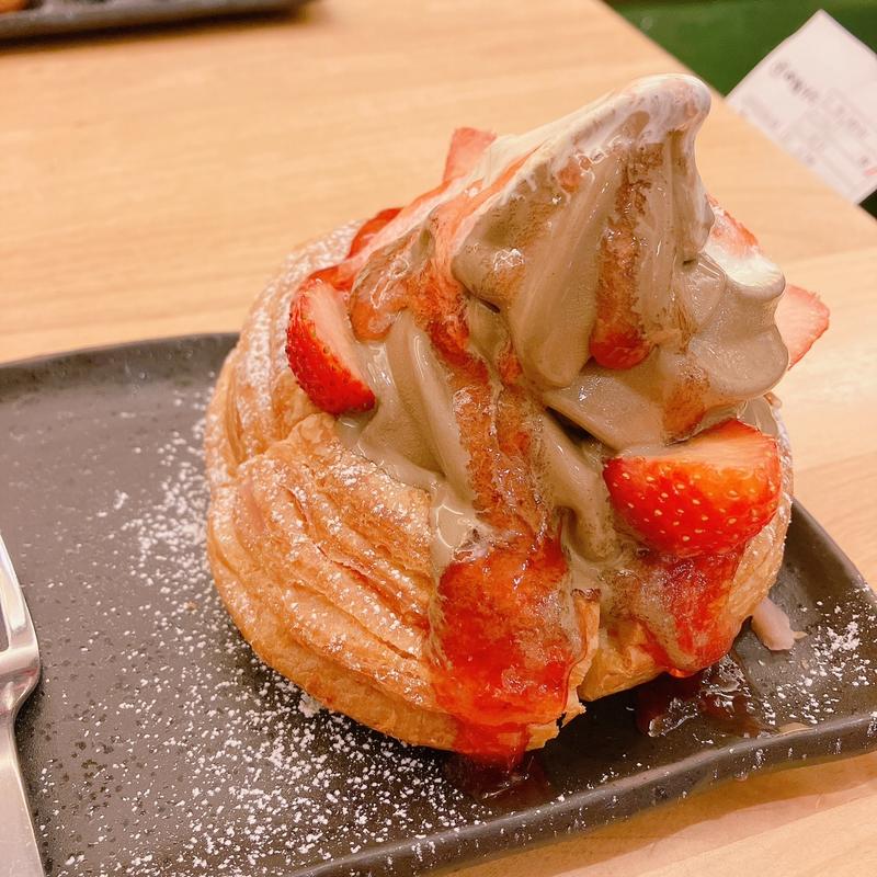 シロノワール極み いちごづくし(コメダ和喫茶 おかげ庵 横浜ランドマークプラザ店)