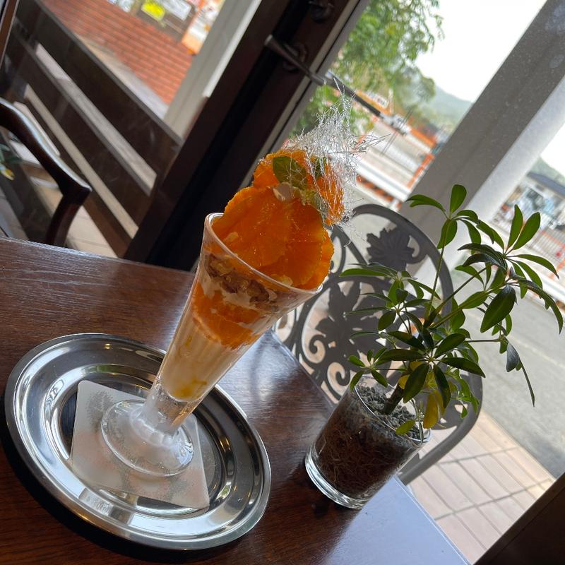 ミカンパフェ(レストラン花莚 )