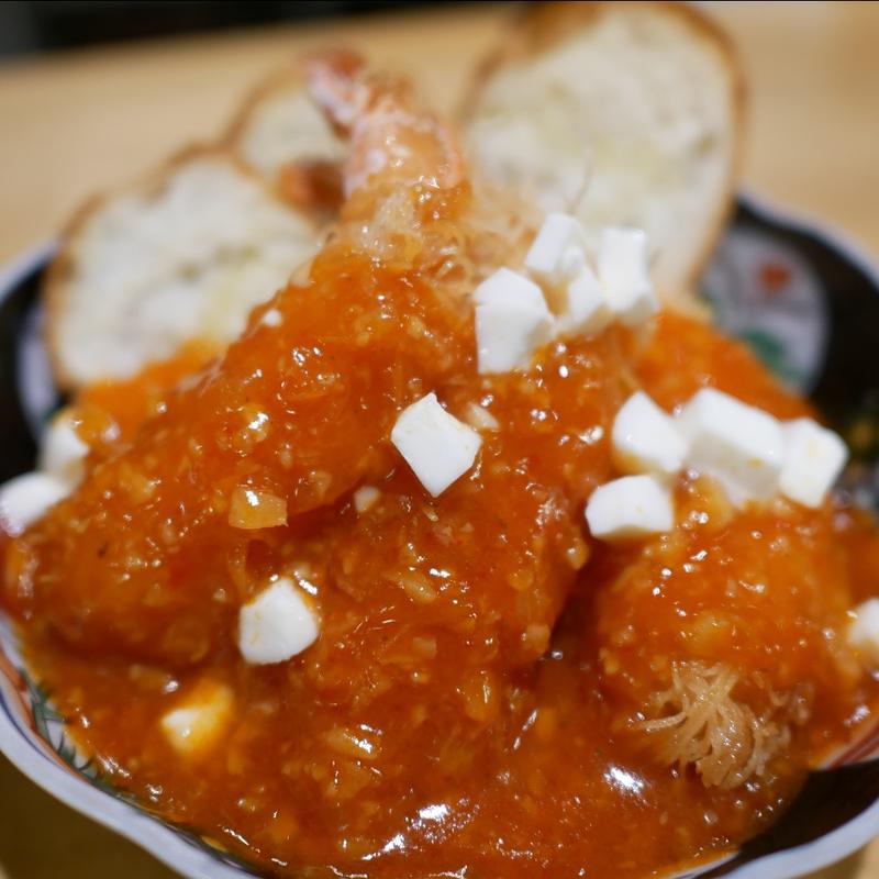 海老のカリカリ旨辛チリソース(食堂黒うさぎ)