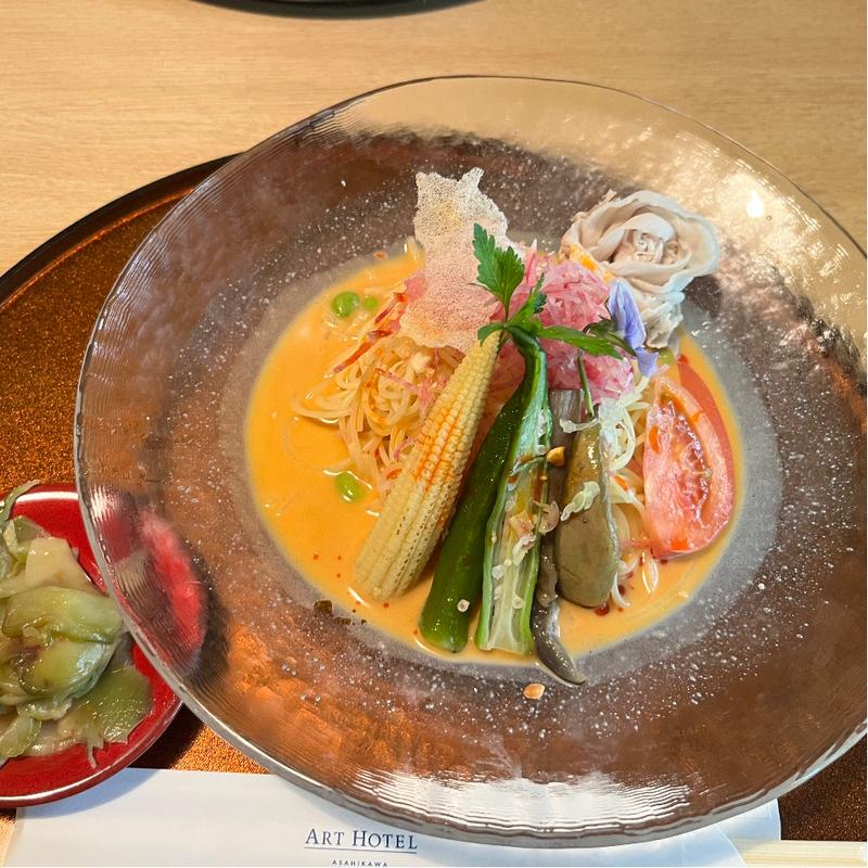 夏野菜と豚バラ肉の冷製坦々カッペリーニ(和食処　嵐山)