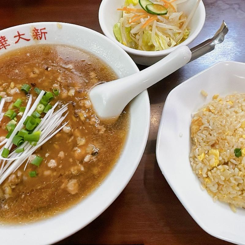 大新ラーメン＋半チャーハン（スープなし）(中華大新 )