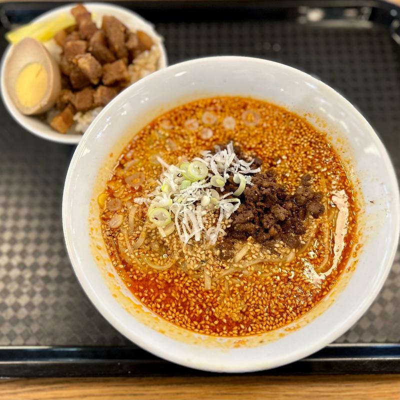 白ゴマ坦々麺(紅虎小吃店 成田空港)