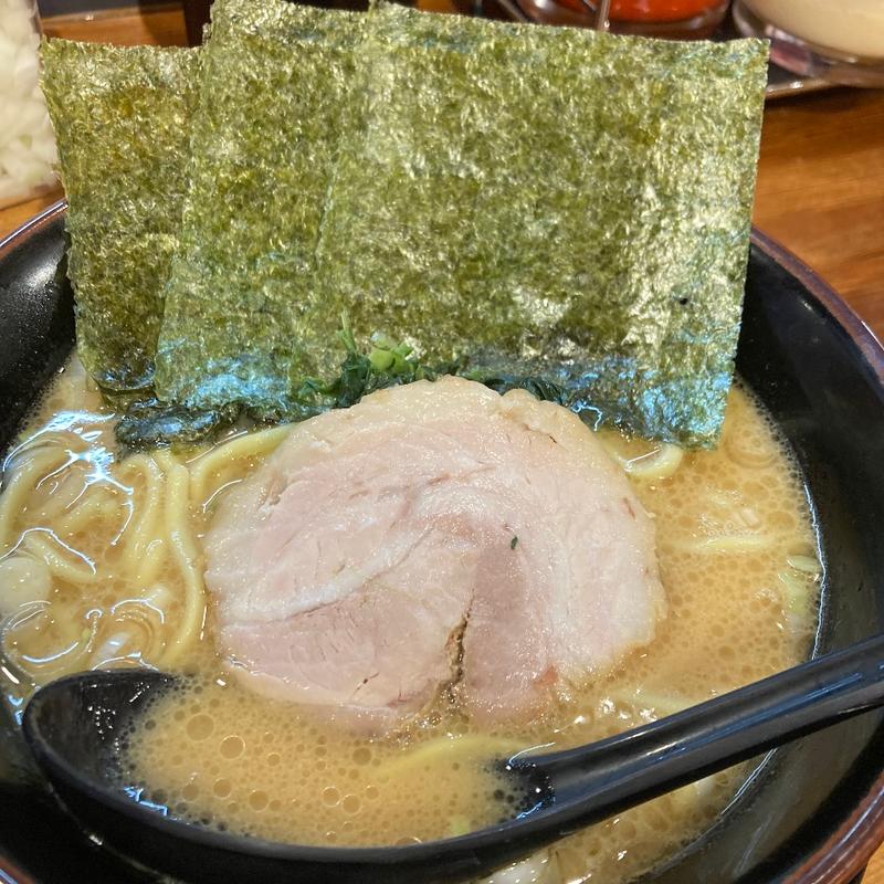 ラーメン(家系ラーメン 頂㐂家 長堀橋店)