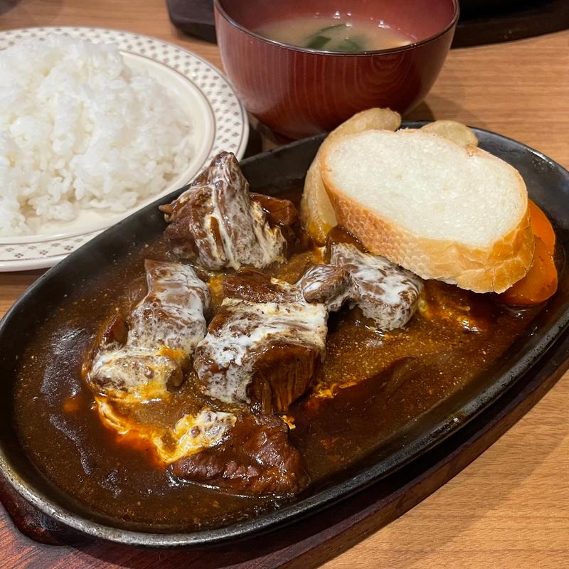 牛タン下のホロホロビーフシチュー(キッチンぶるどっく)