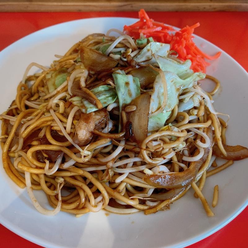 ホルモン入り焼きそば(まるやす食堂)