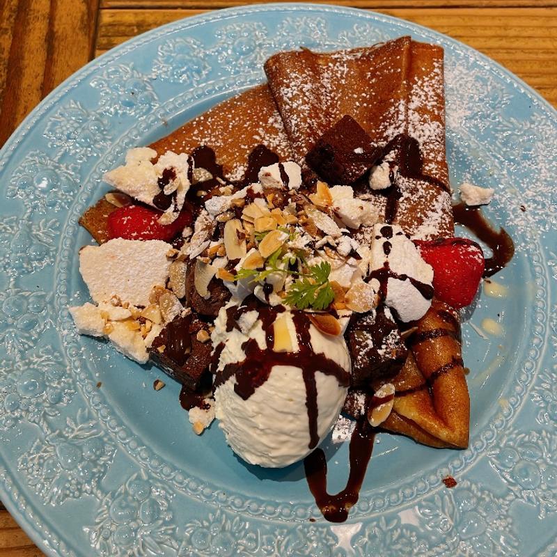 ショコラメレンゲ(クレープリー・スタンド・シャンデレール ハービスPLAZA)