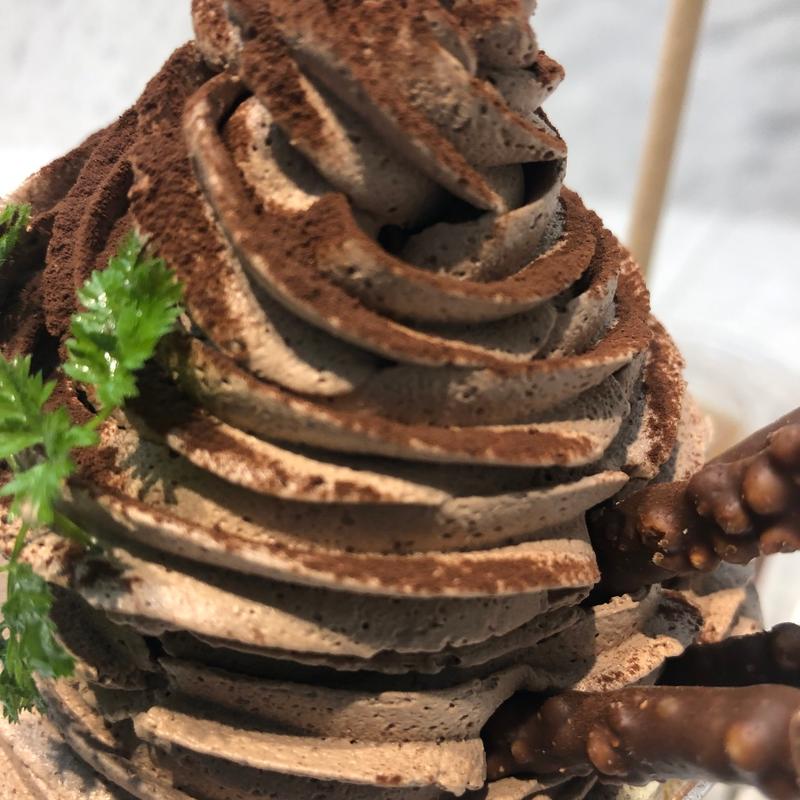 プレミアムショコラパフェットだったかな。。(シルクレーム 阪急三番街店)