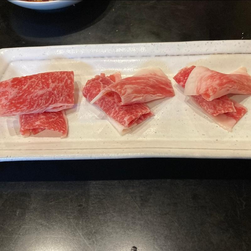 和牛コウネ刺し(ホルモン天ぷら まめすけ)