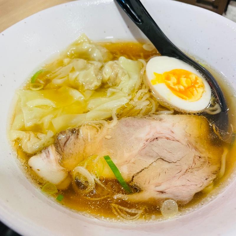 ワンタン麺(１３湯麺 湯島店)