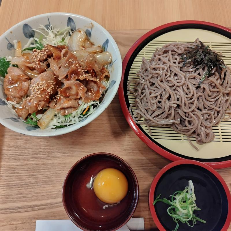 豚しょうが焼き丼とざる蕎麦セット(定食屋 宮本むなし JR垂水駅前店)