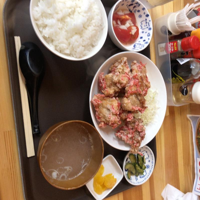 唐揚げ定食(てんまる食堂)