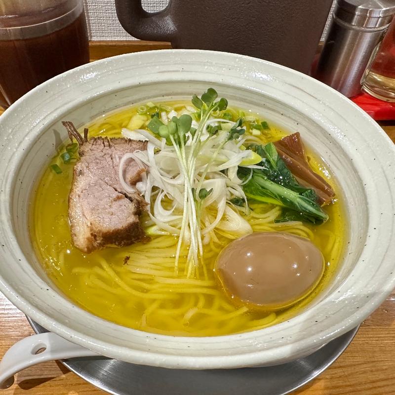 味玉塩あっさり鶏中華らーめん(麺寿 とものや)