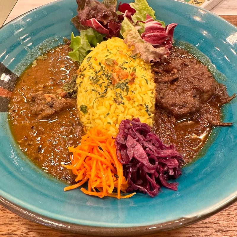 あいがけカレーW(グッドラックカリー)