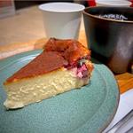ラズベリーベイクドチーズケーキ セット(ハミングミールマーケット コーヒー&バー)