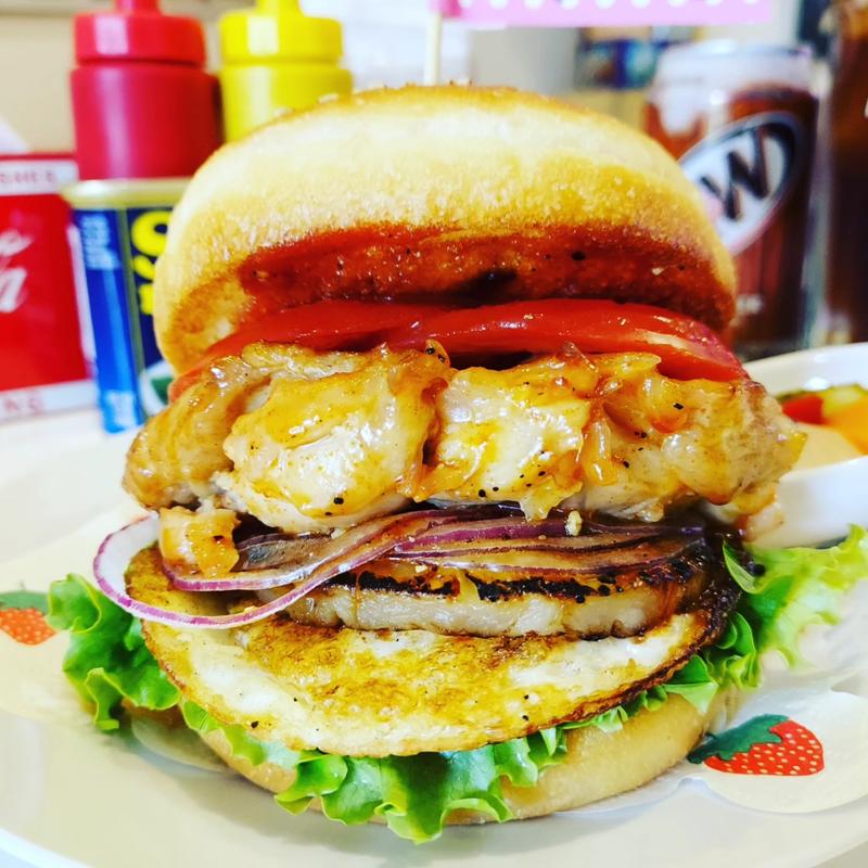 ピリ辛バッファローチキン(パイン+エッグトッピング)(13Diner)