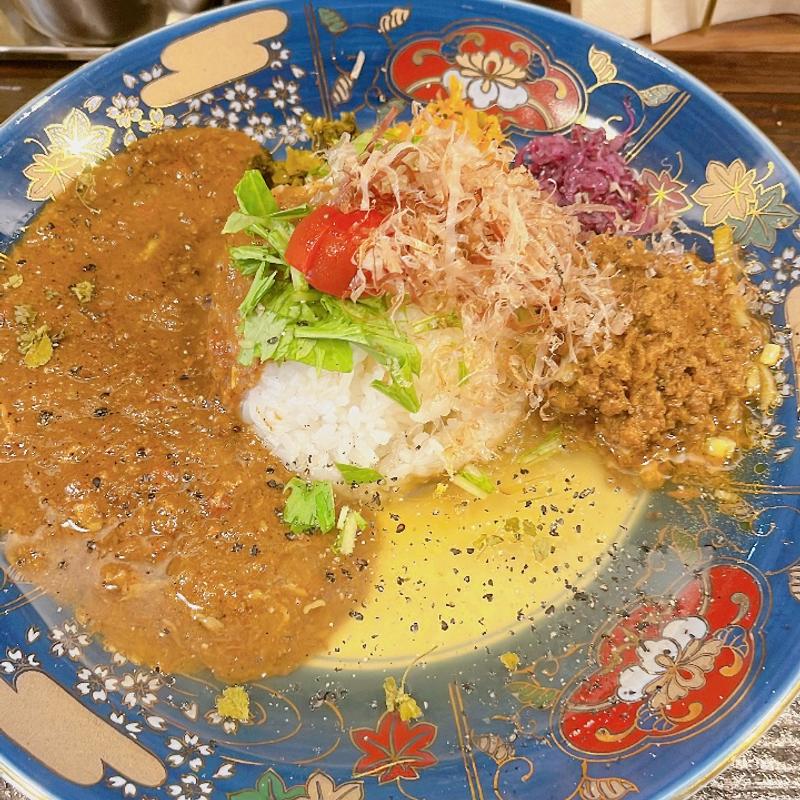 ドラマチックあいがけカリー(ドラマチックカリー ゴールデン中崎)