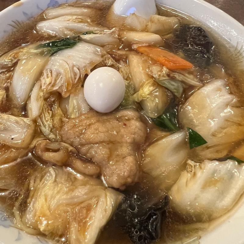 五目ウマニソバ(鶏舎 （チイシャ）)