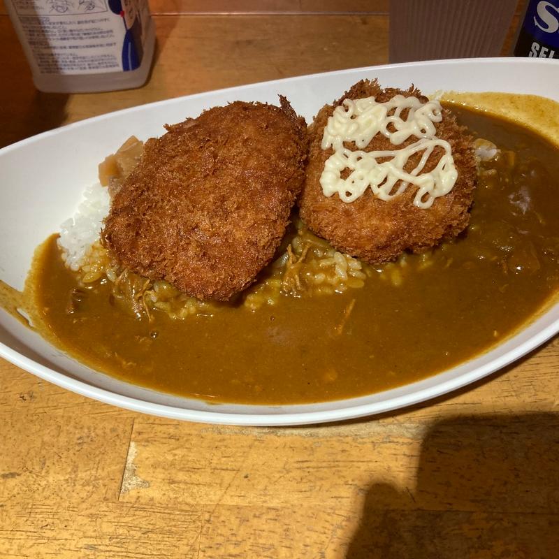 メンチ&カニクリームコロッケカレー(カロリー姉妹店　手作り洋食 )