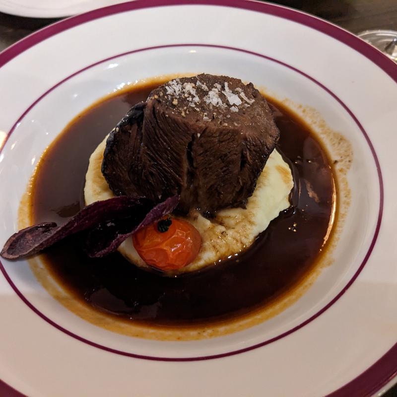 牛ホホ肉の赤ワイン煮込み(TET Brasserie & Cafe)