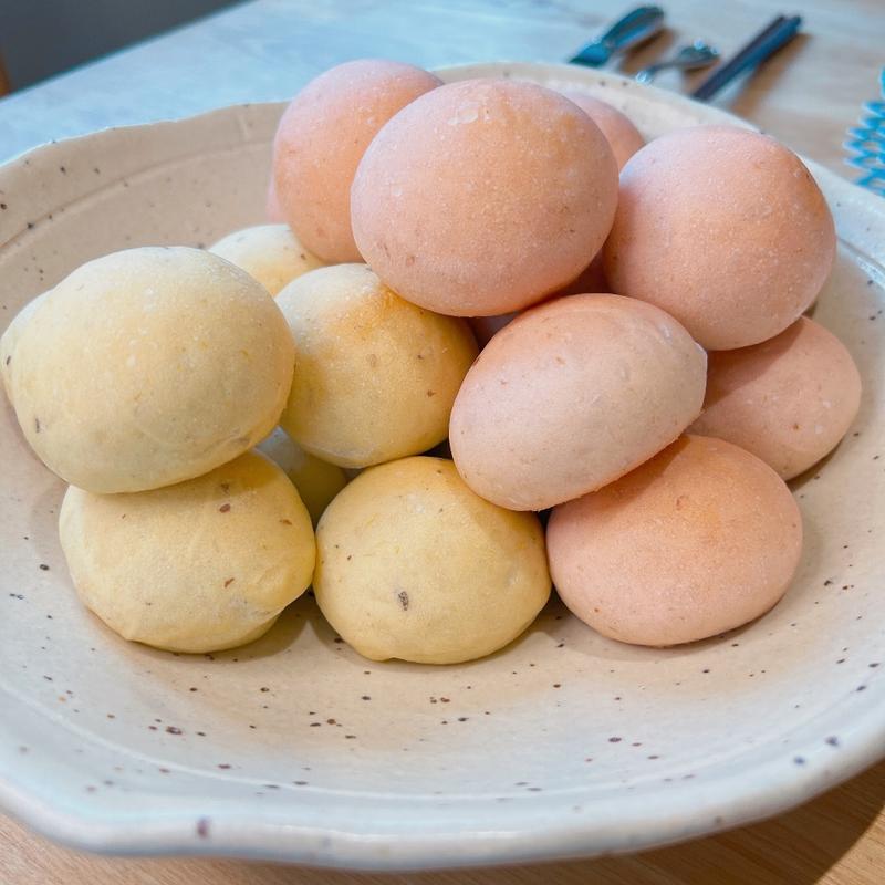 焼きたてのやさいパン2種類(くちーな・おるそ)