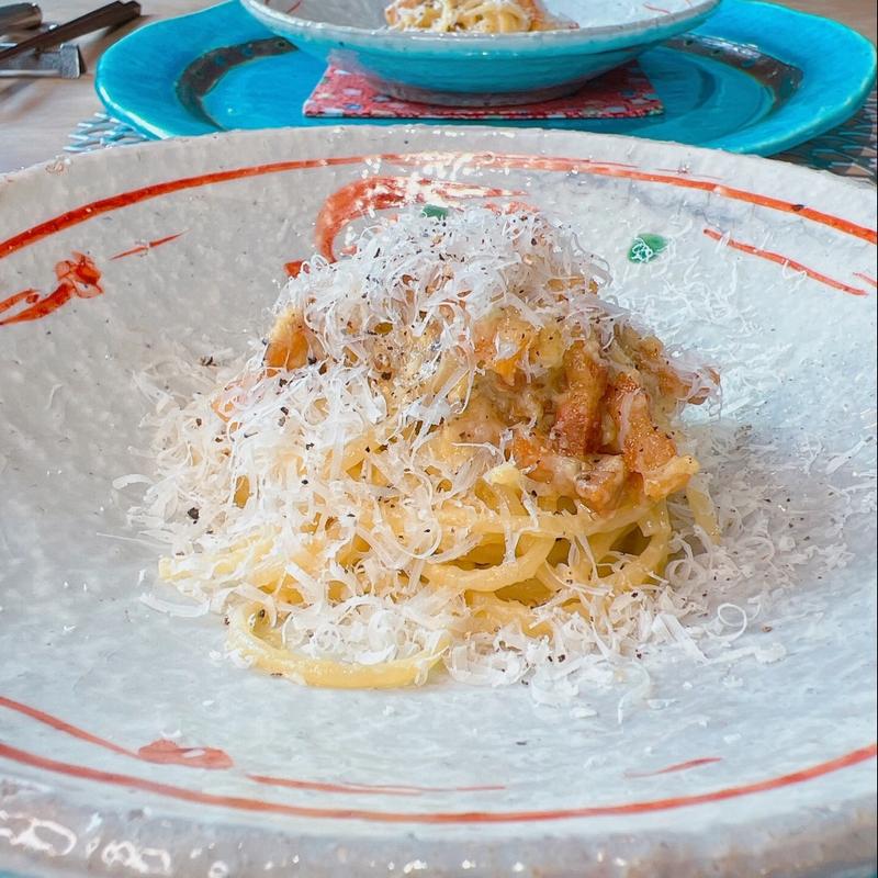 〆のパスタ spaghetti 自家製ベーコンのカルボナーラ　本場ローマ・スタイル(くちーな・おるそ)