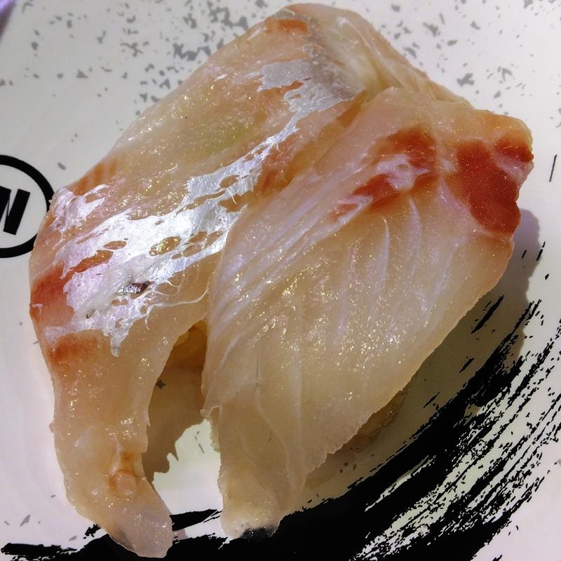 九州産真鯛(回転寿司みさき 川崎ダイス店)