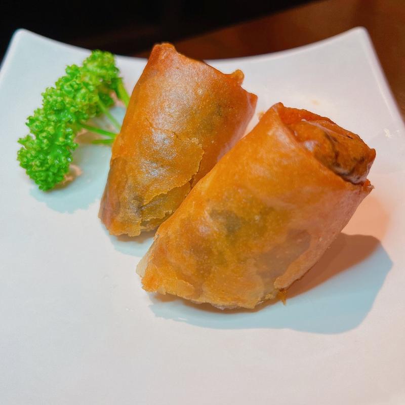 自家製パリパリ揚げ春巻き(China Modern Liang You　良友 （チャイナモダン リャンヨウ 良友）)