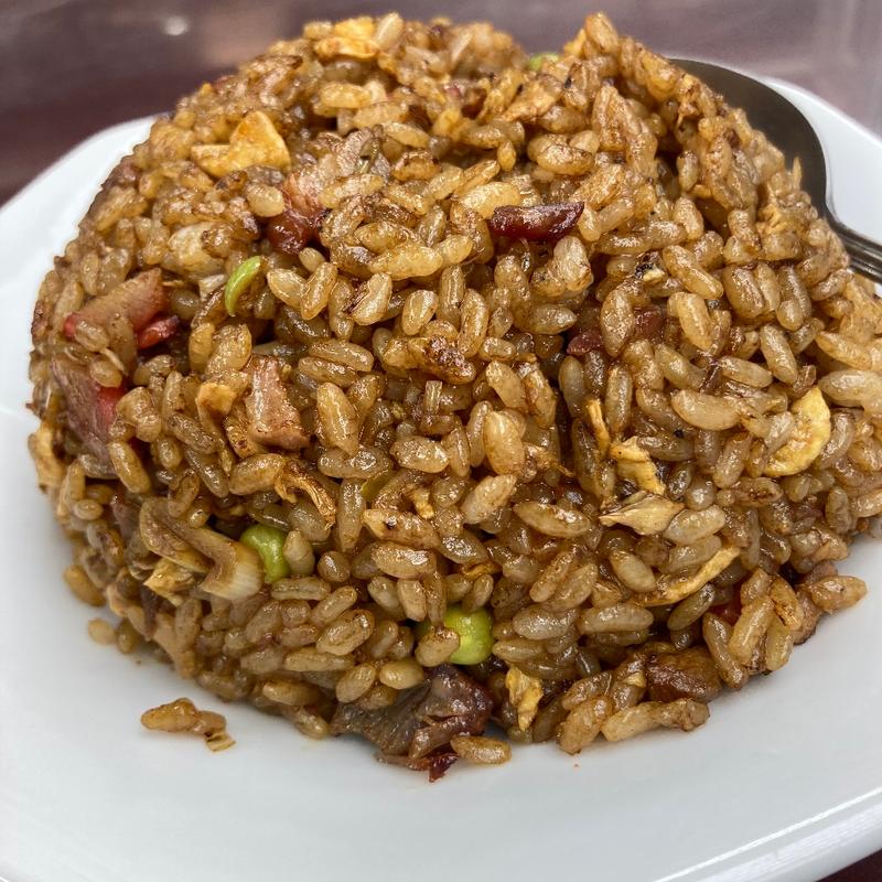 黒炒飯(中華料理 満洲園)