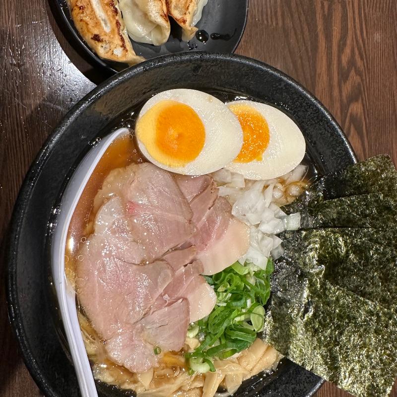 (煮干し中華そば 麺屋一禾)