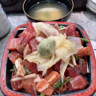 みこちゃん丼(江戸前割烹 三是寿司)