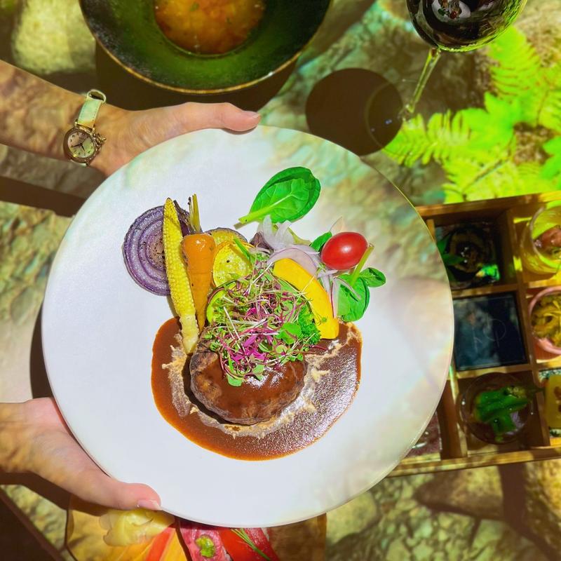 選べる4種のメイン　プレミアムランチコース(FARM TO TABLE KANBE -神戸-)