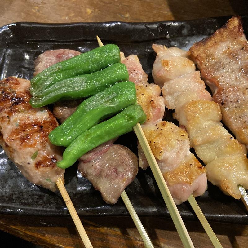 串盛り合わせ(やきとり おでん 然)