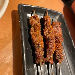 ラム肉の串焼き(中華料理 紅燈記)