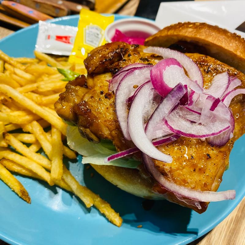 照り焼きチキンバーバー(ベーカリー&カフェ 沢村 広尾プラザ)