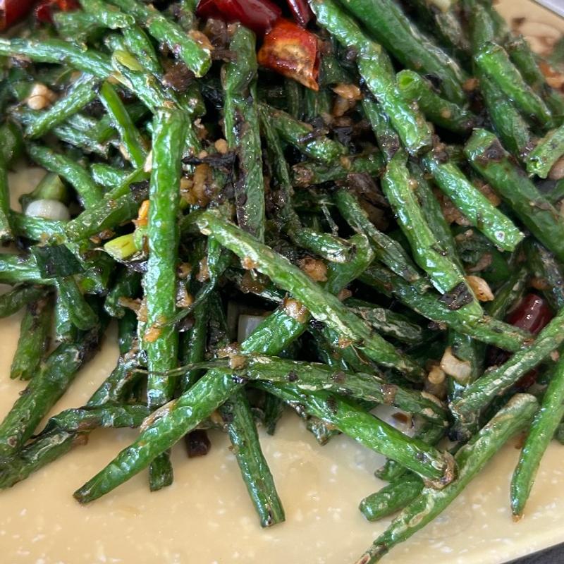 インゲンの炒め物、豚 チリ(Sichuan PoPo 婆婆面)