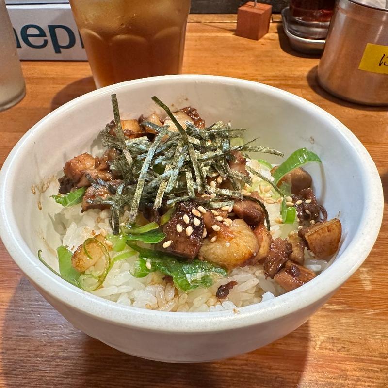 肉飯(横濱家系らぁめん 辻田家 石橋店)