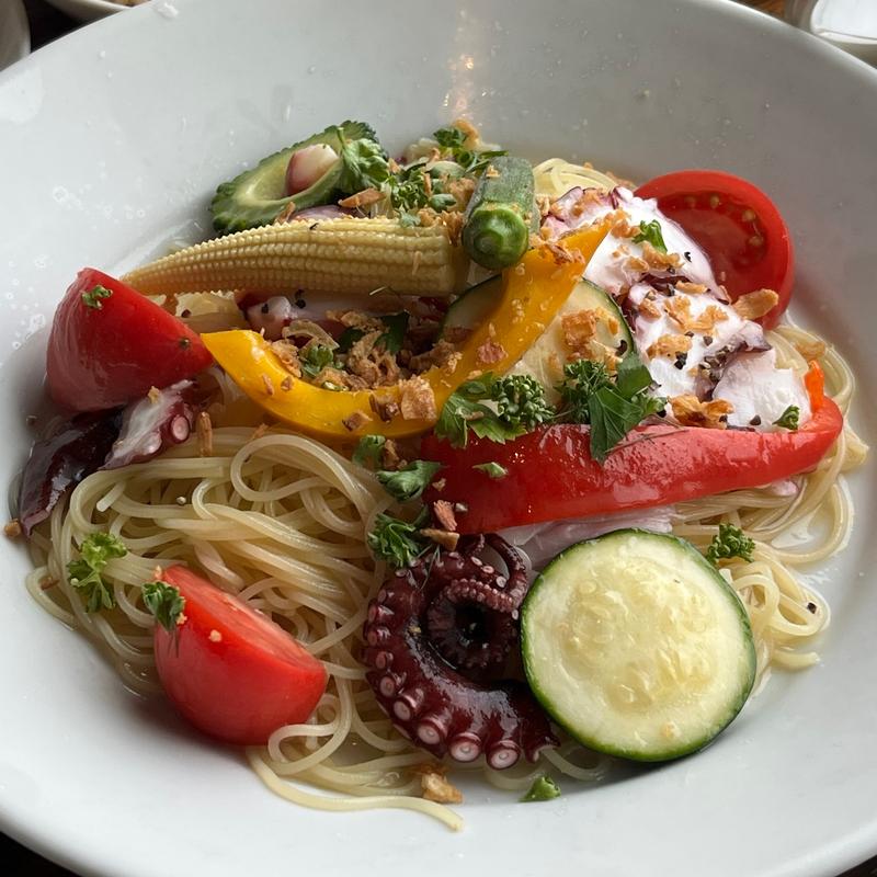 蛸と季節野菜のマリネの冷製ペペロンチーノ(ダブルドアーズ・NAVY)