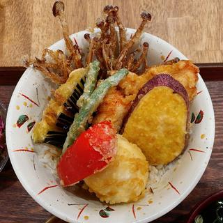 鶏と濃厚半熟玉子の天ぷら丼ぶり(米と天ぷら　悠々)
