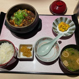 麻婆豆腐定食(よ志のや)