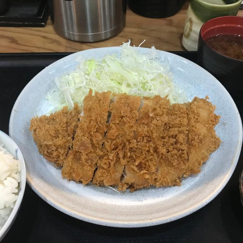 ロースかつ定食(とんかつまるや 丸の内パレス店)